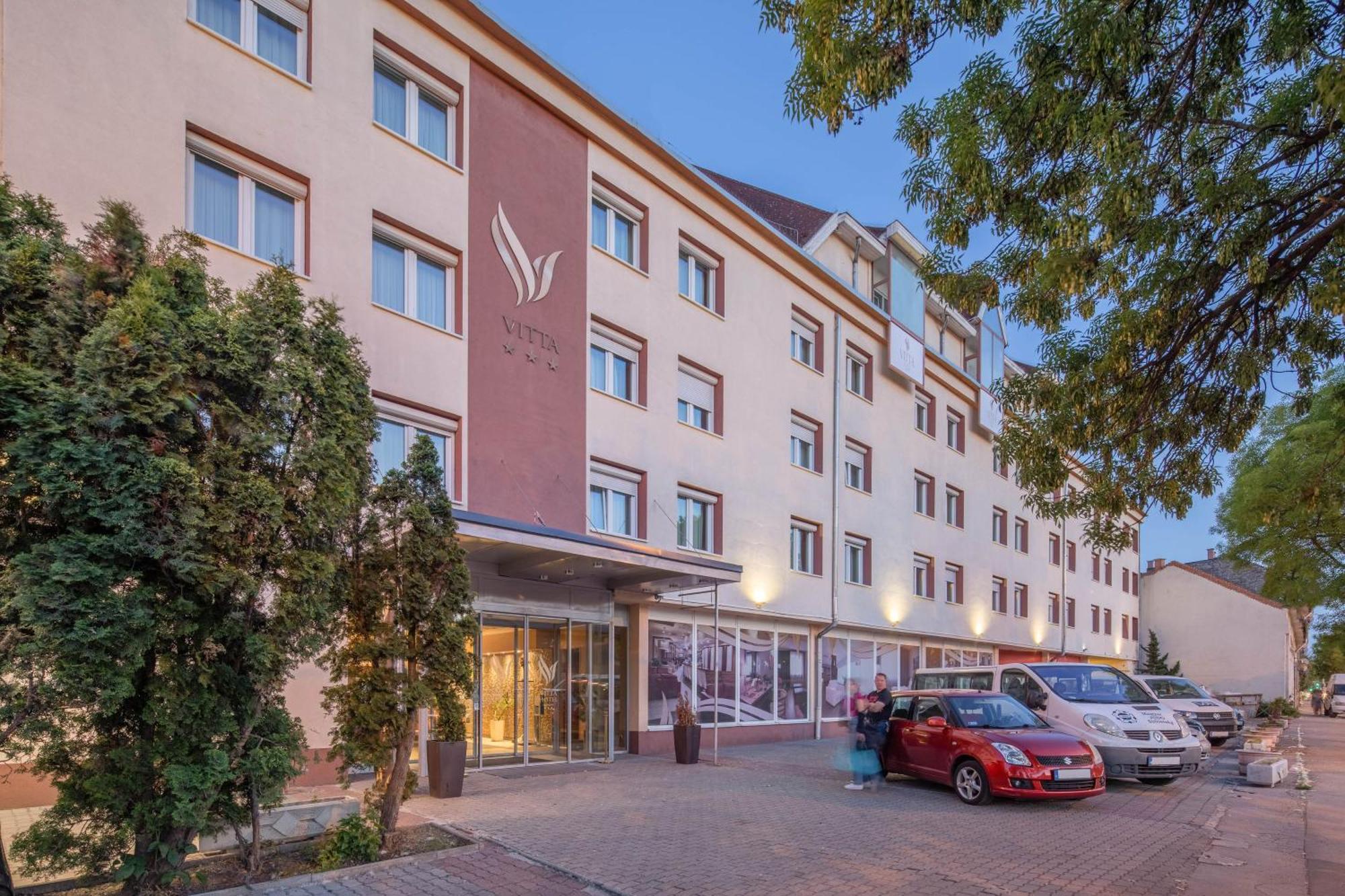 Vitta Hotel Superior Budapest Luaran gambar