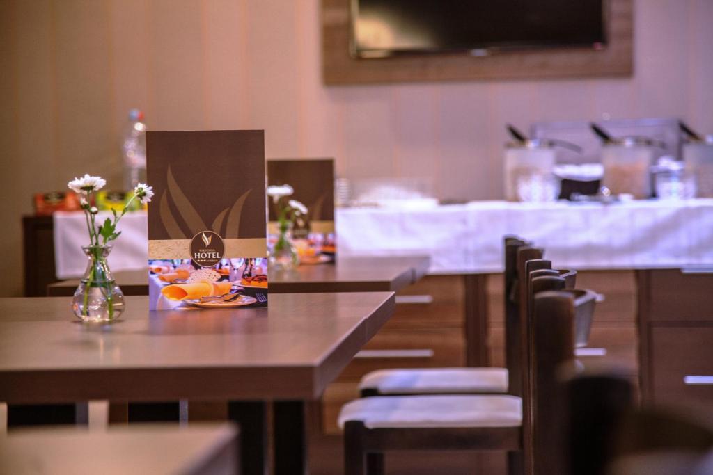 Vitta Hotel Superior Budapest Restoran gambar